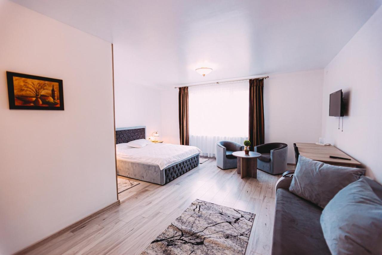 Motel Piatra Corbului Биказ Екстериор снимка